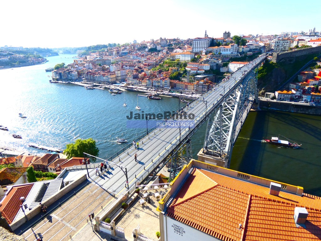 ST - VILA NOVA DE GAIA